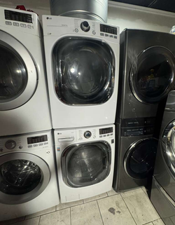 LG Front Load Washer & Dryer Set with SteamWash