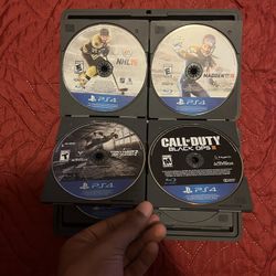 PS4 Game Binder (8 Games)