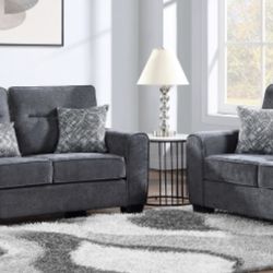 TWO PIECE SOFA AND LOVESEAT WITH ACCENT PILLOWS 