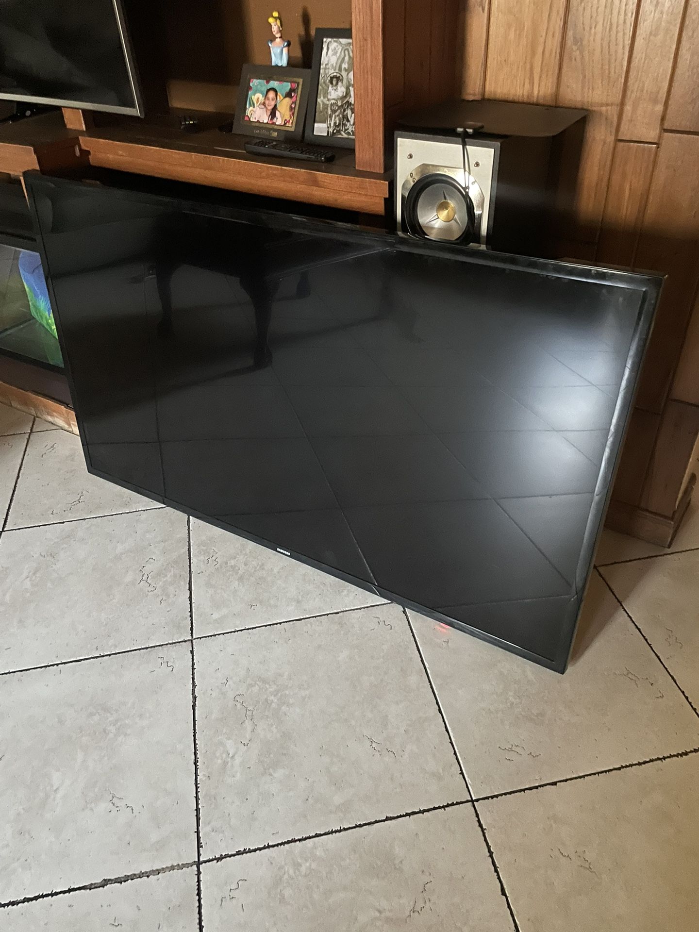 Samsung 65” TV