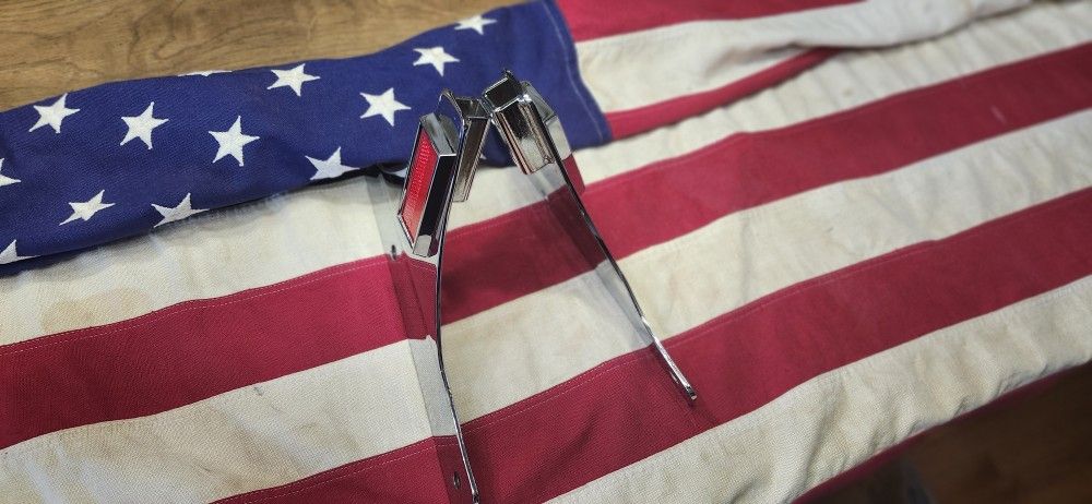 HARLEY DAVIDSON OEM SISSY BAR SIDE PLATES w/ REFLECTORS