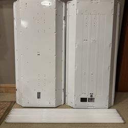 Fluorescent Light Fixtures