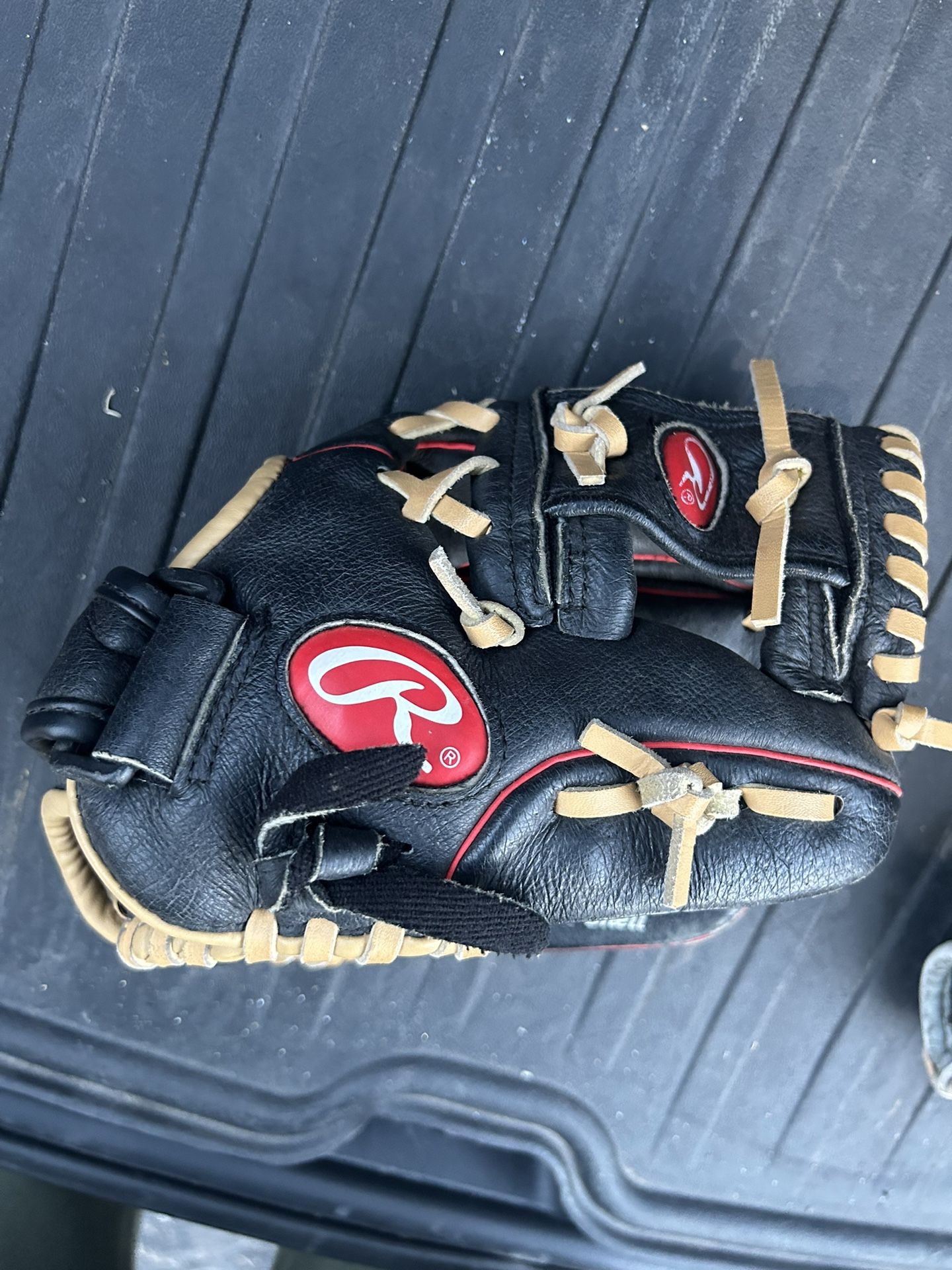 Youth Baseball Softball Gloves