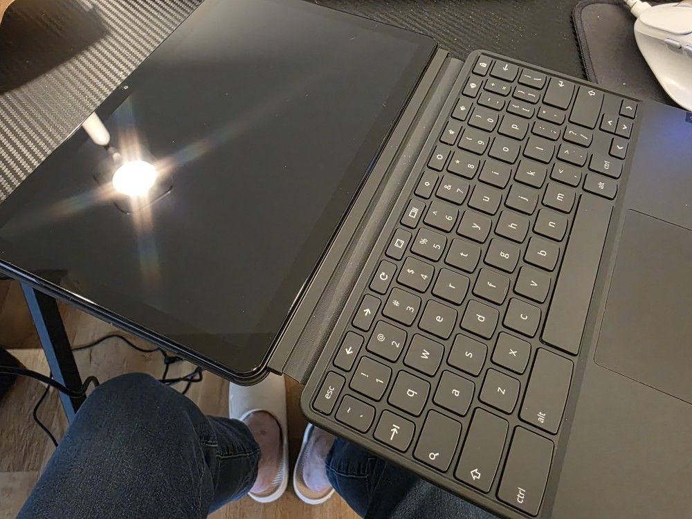 Lenovo Chromebook Duet, 2-in-1, 10.1" WUXGA (1920 x 1200) Display, MediaTek Helio P60T, 4GB LPDDR4X RAM, 64GB eMCP SSD, Integrated ARM G72 MP3 Graphic