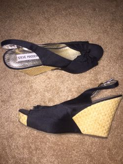 Steve Madden wedge size 8.5