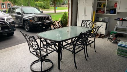 Patio Table - 75x44