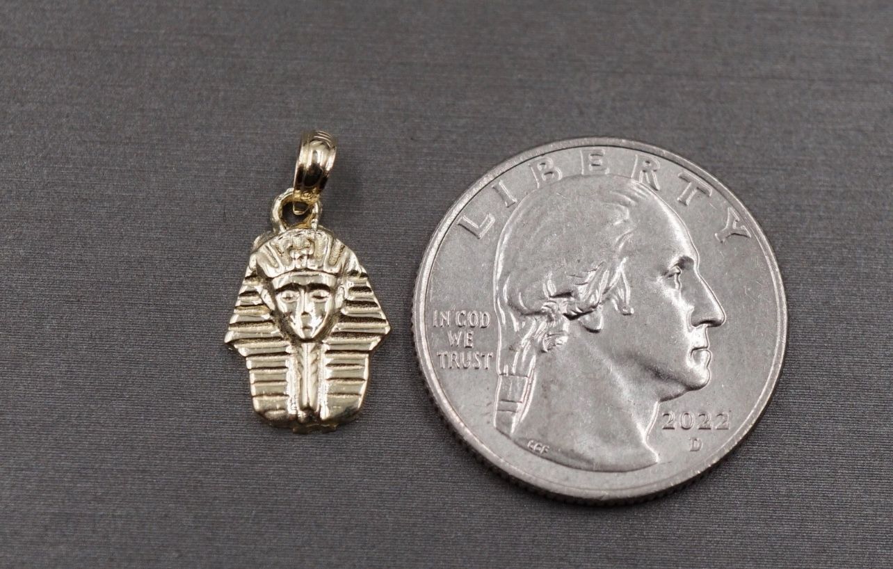 10k Sold Gold Egyptian Pendant