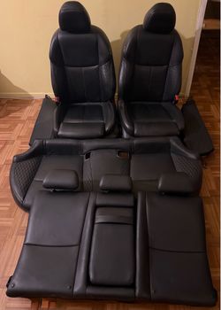 Infinity Red sport seats
