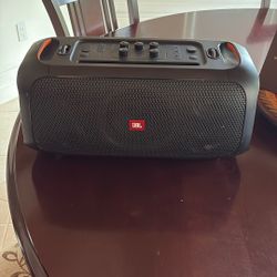 JBL Speaker Partybox