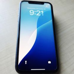 Unlocked iPhone XR 64G Works With All Carriers Comes With Charger And New Protector Case 