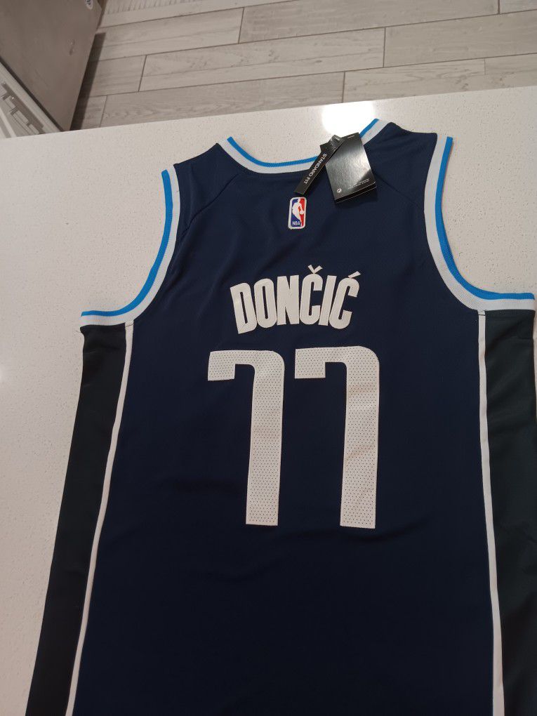 LUKA DONCIC DALLAS MAVERICKS NBA BLUE HOME MEN XL JERSEY. NEW for Sale in  Louisville, KY - OfferUp