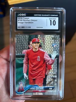 2018 Topps Shohei Ohtani #700 With Bat RC Rookie SP CGC 10 image variation