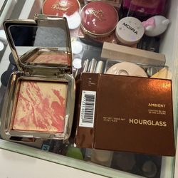 Hourglass Blush 