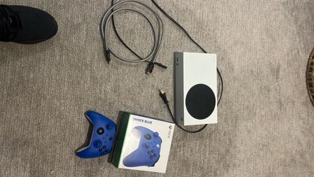 Xbox Series S (512GB), Like new controller
