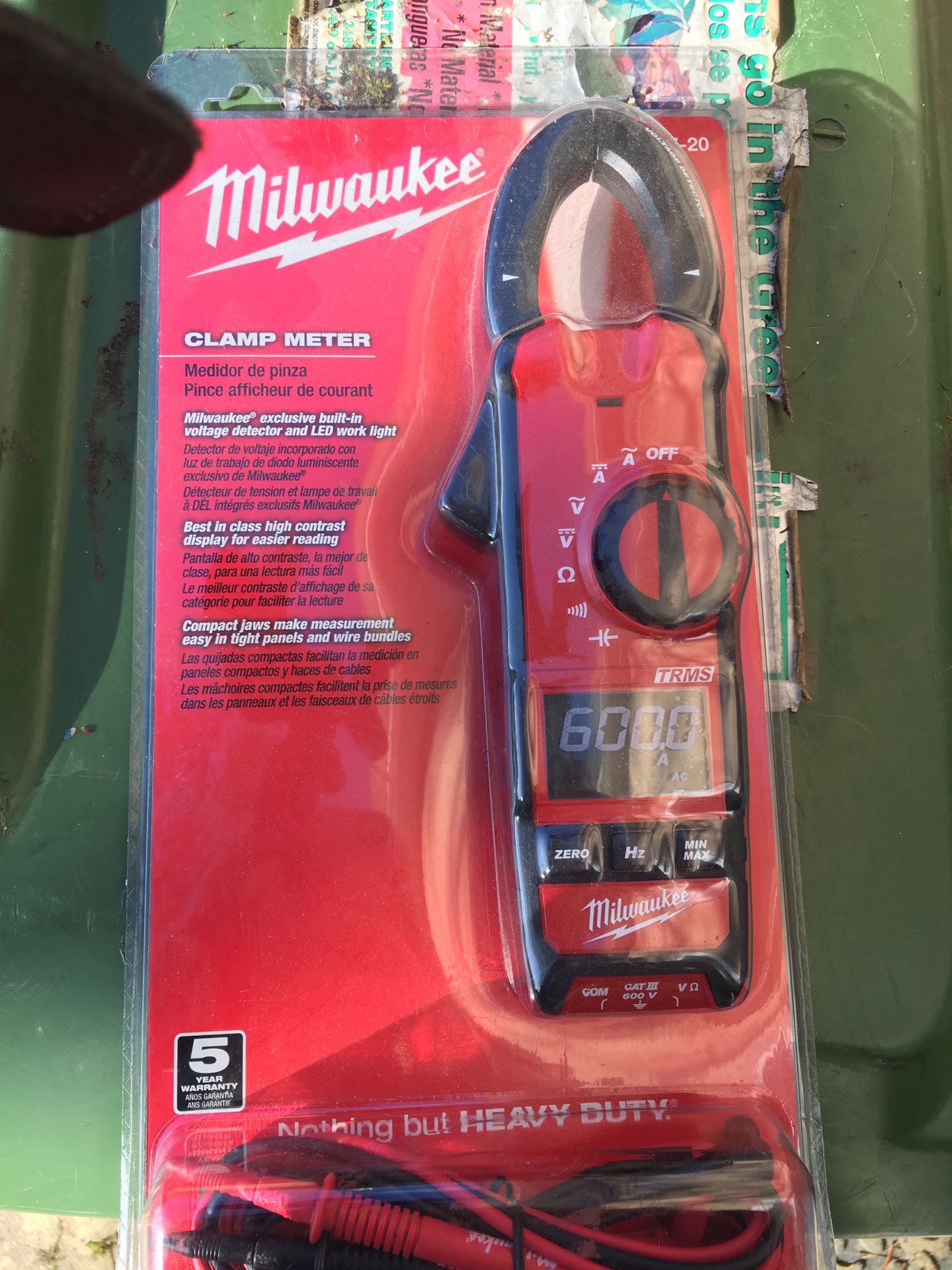 MILWAUKEE CLAMP METER 2237 ELECTRICAL VOLTAGE TESTER NEW IN UNOPENED  PACKAGE!!!!! for Sale in Woodland Hills, CA OfferUp