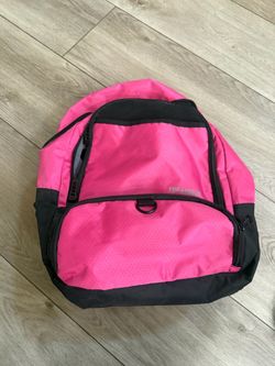 17” girls soccer backpack, great condition. Cash only. No electronic payments or trades. No delivery. Porch pick up available off of 19th Ave.