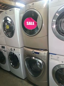 Front load washer GE and electric dryer Kenmore set working perfectly