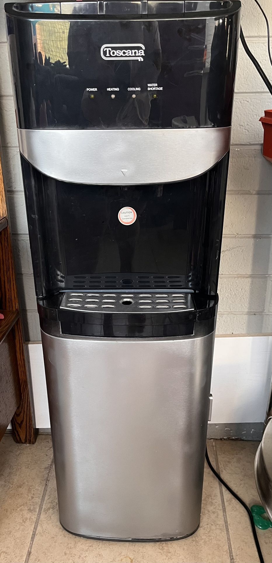 Whater Dispenser