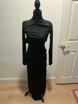 New, Elegant black long-sleeve maxi dress 🖤