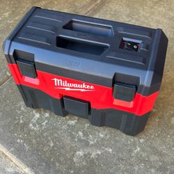 Milwaukee M18 2 GallΓ³n Wet/Dry Vacuum Tool Only