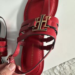 Tommy Hilfiger Women’s TWSHerlie Flat Sandels Red Size 7.5 