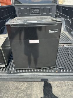 Magic Chef Mini Fridge