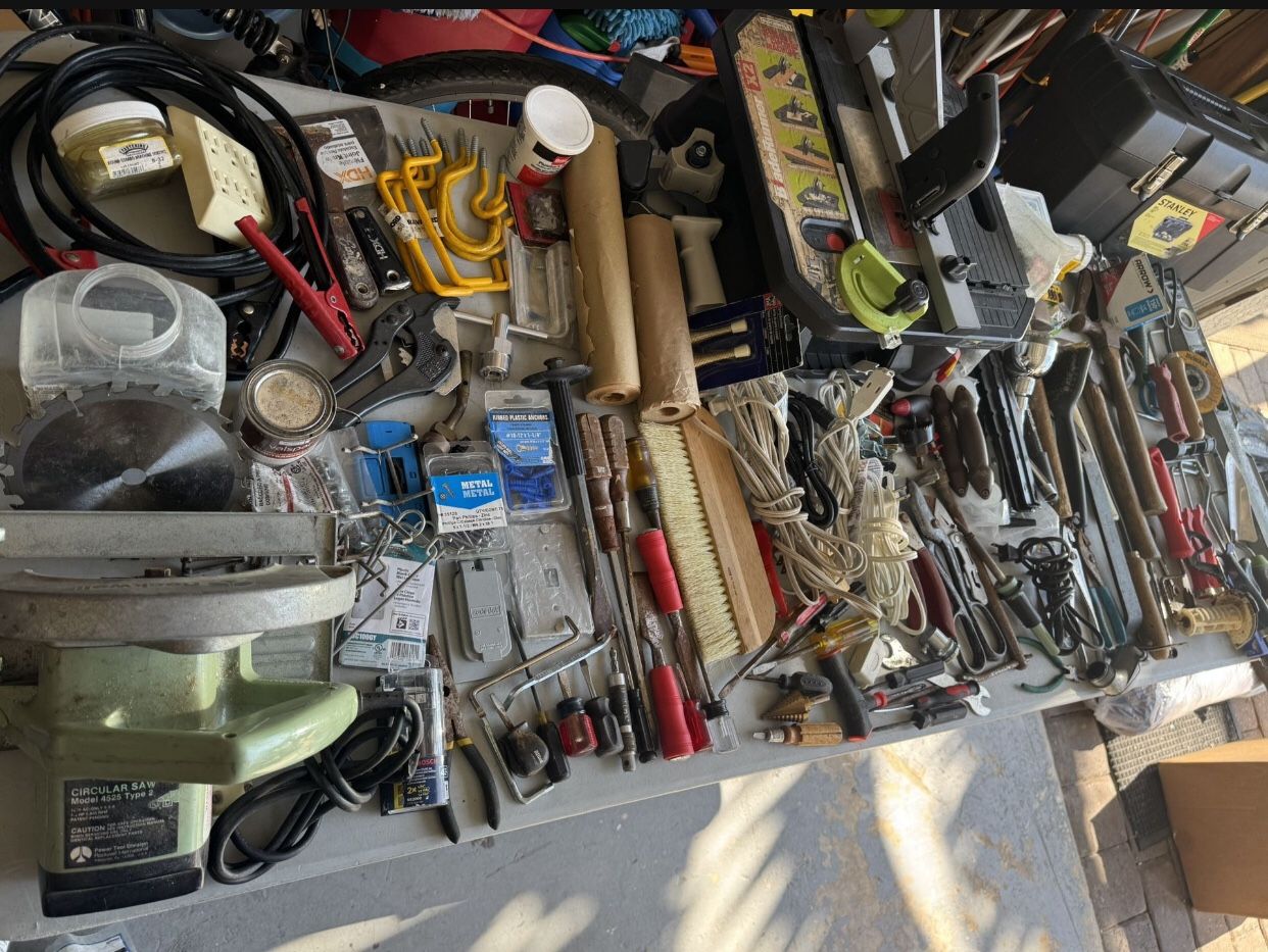 115+ Pc Lot Hand + Power Tools Lot Tool Boxes Hammers, Screw Drivers, Level, Circular Saw, Rockwell