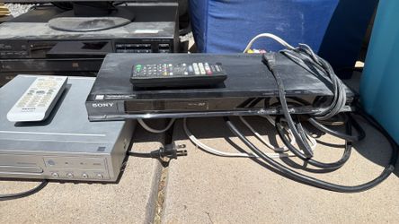 Blu-Ray dvd player with remote