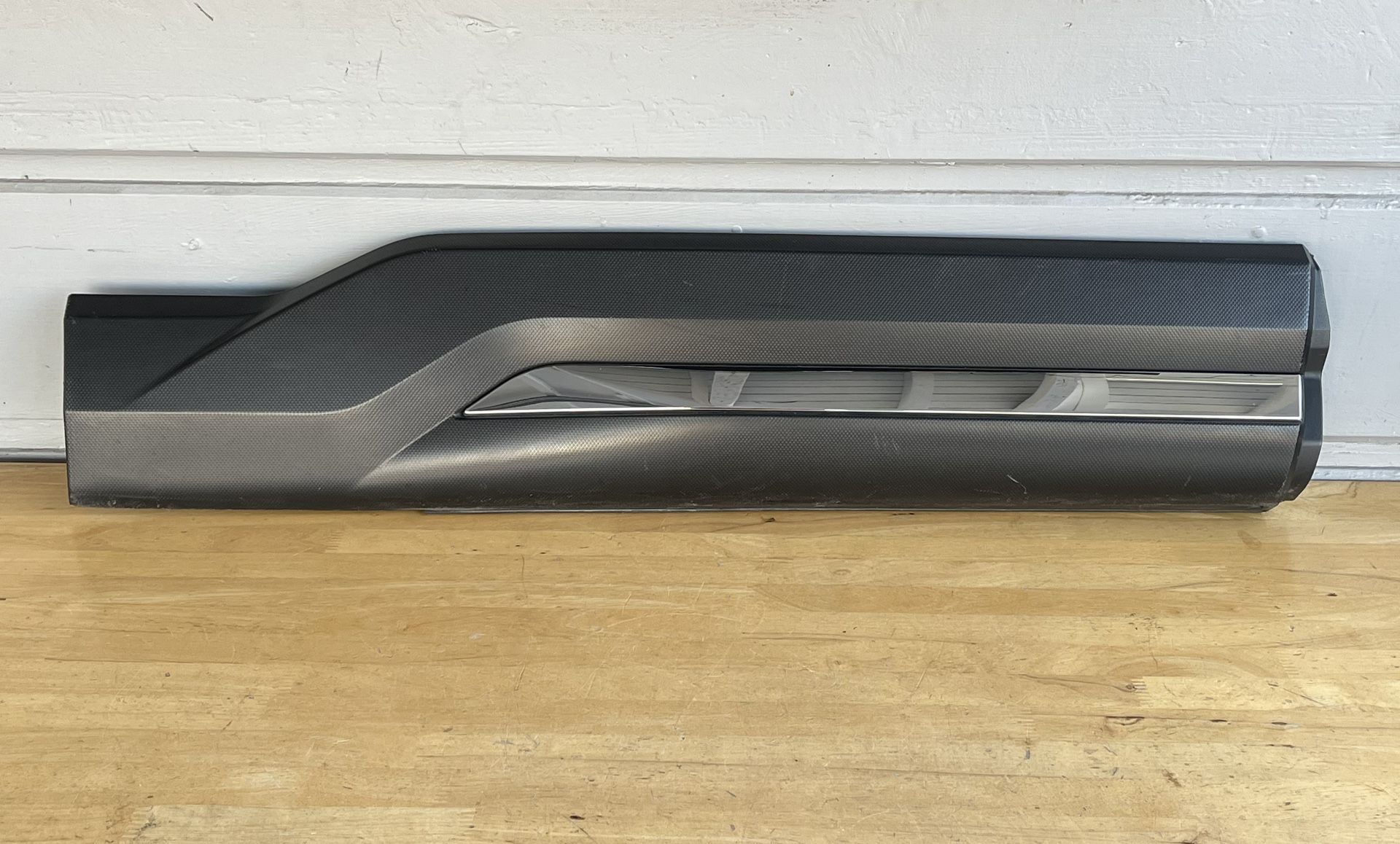 2019-2024 SUBARU ASCENT RIGHT REAR SIDE DOOR MOLDING TRIM OEM