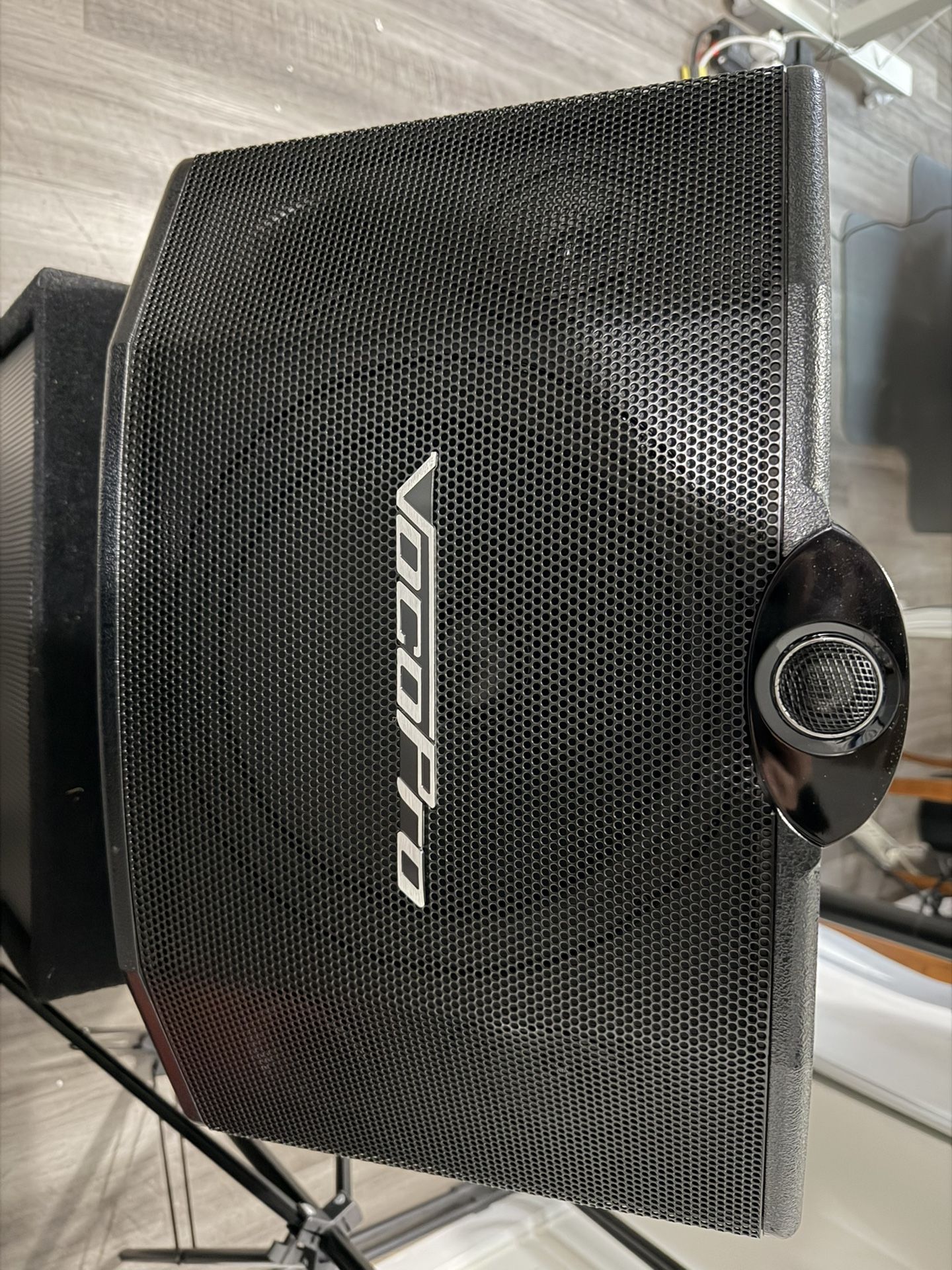 VocoPro SV-500 Passive, Unpowered 3-Way Vocal Speaker (250 Watts, 1x10