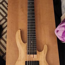 6 String bass LTD