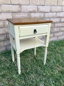 Vanilla Cream Brown One Drawer Side Table Nightstand