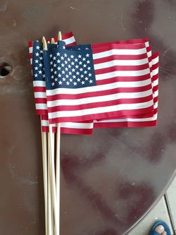 U.S.A Flags Brand New Have ×100 4th Of July Coming Up .