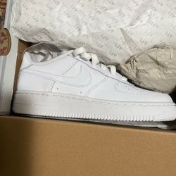 Nike Air Force 1 - Brand New, Still In Box Size 5Y