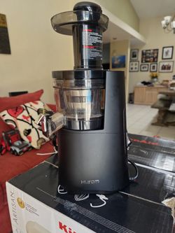 Hurom H-AA Slow Juicer