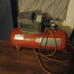 Craftsman,red,15 gallon 150 psi