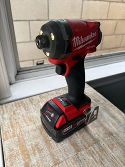 M18 FUEL SURGE 18V Lithium-Ion Brushless Cordless 1/4 in. Hex Impact Driver