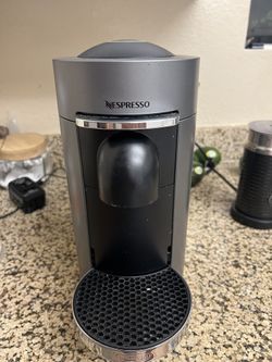 NESPRESSO VERTUO MACHINE WITH MILK FROTHER
