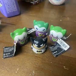 Batman And Joker Finger Puppets With Bonus 