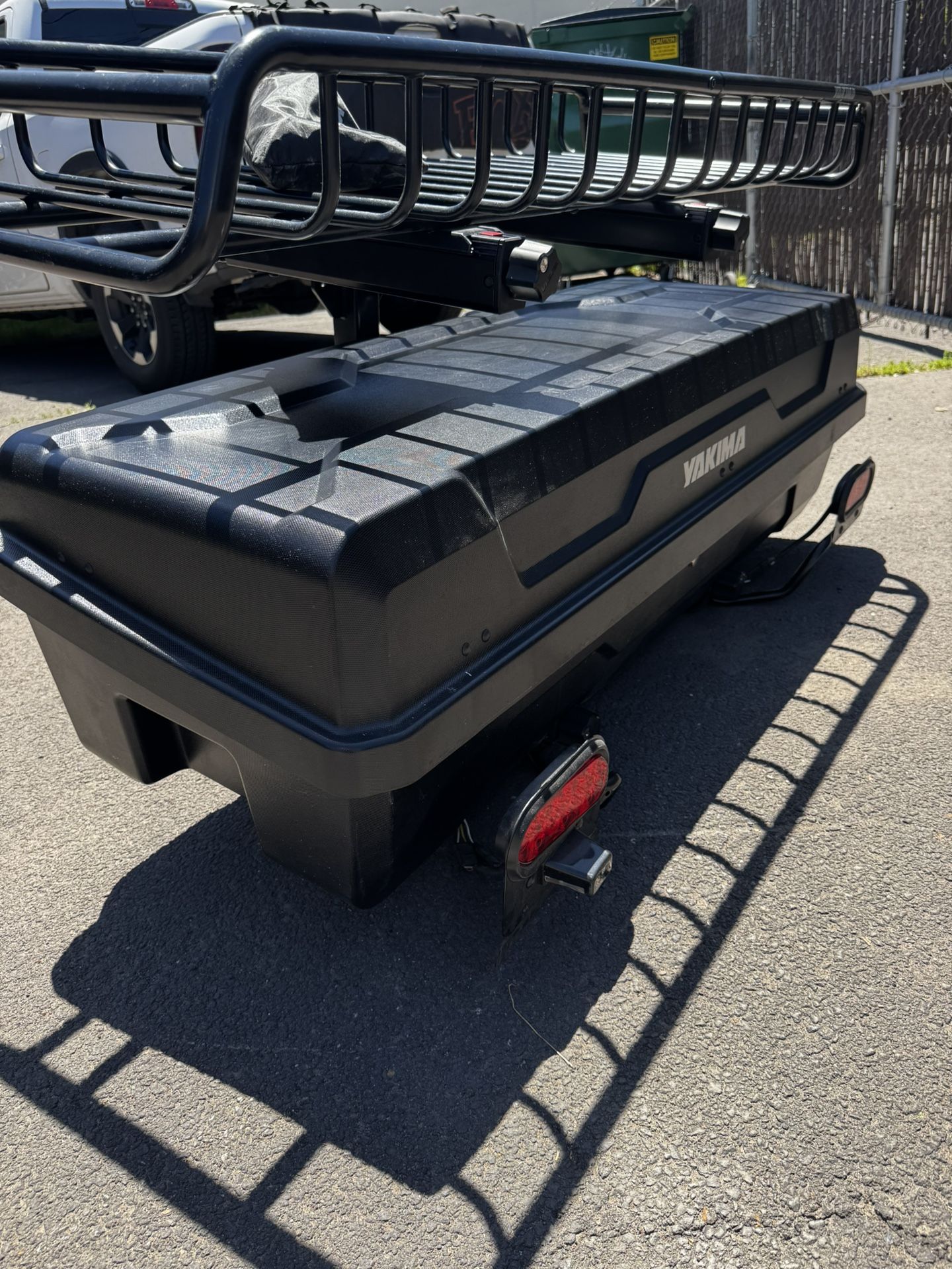 Yakima EXO system W/ Gear locker storage