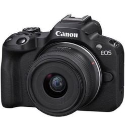 Canon R50 Camera with 18-45mm Lens