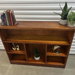 🤩 Gorgeous Mid-Century Wood Bookshelf with Lots of Character, Perfect Shape and size 