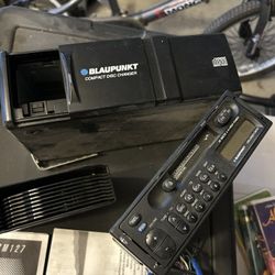 Blaupunkt 6 Disc Car Stereo