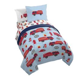Firetruck Red, White, & Blue 4Piece Toddler Bedding Set for toddler. NEW