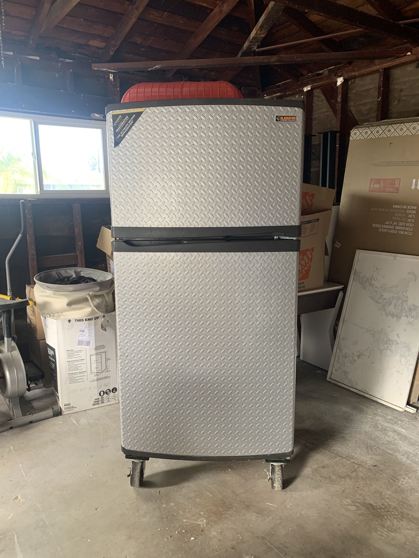 Refrigerator