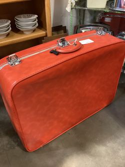 Vintage retro orange suitcase 26L X 19”