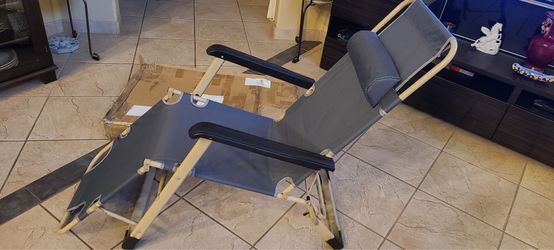 Patio, beach & out door chair, new $49