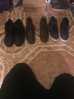 Men’s shoes one guess size 8 and two Levi’s size 9 for $100