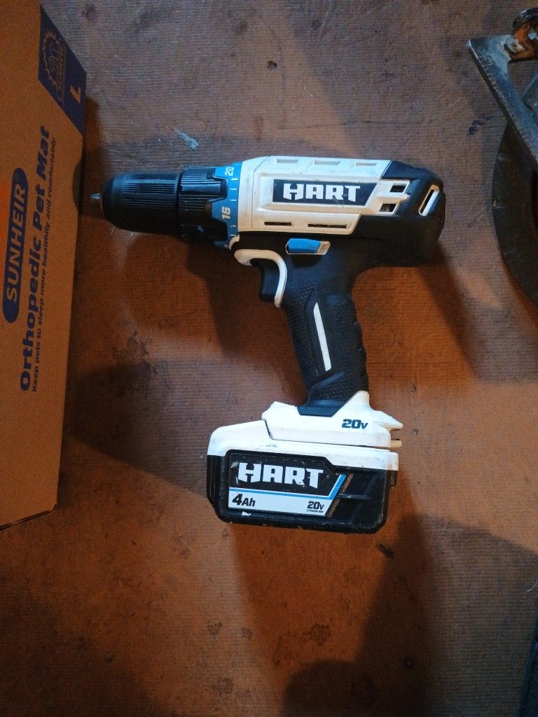 Hart 20volt Drill And 20volt 4AH Battery 
