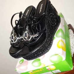 NEW IN BOX NIB WOMEN'S SIZE 9 SODA LOVISA LACE UP BEADED BLING BLACK WEDGE DOUBLE PLATFORM SANDAL HEELS